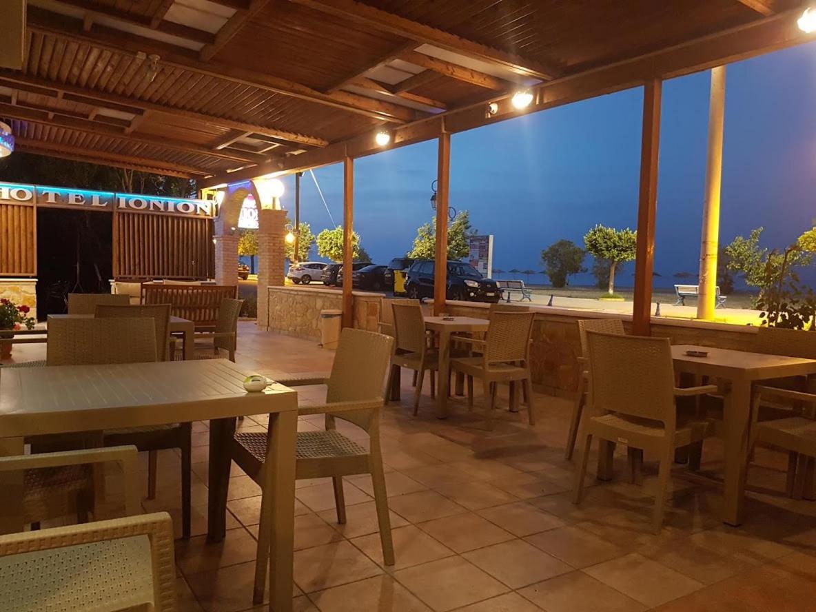 Hotel Ionion Kastro-Kyllini Экстерьер фото