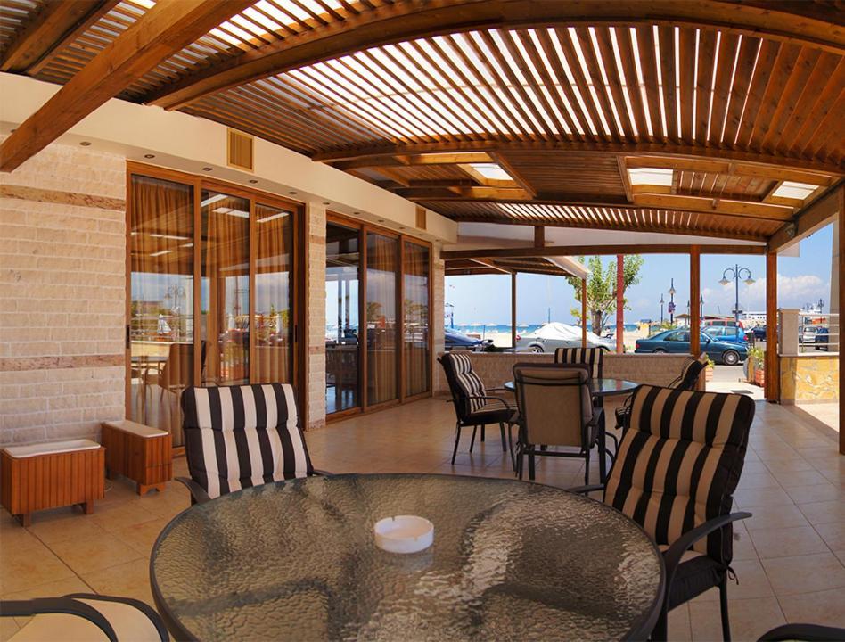 Hotel Ionion Kastro-Kyllini Экстерьер фото
